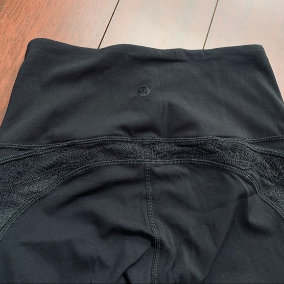 RARE▪️Lululemon▪️Wunder Under Hi-Rise Crop *Lace* - Picture 8 of 10